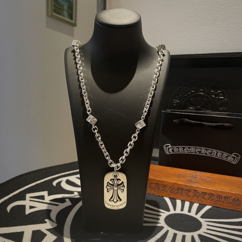 Ch**me He**ts necklaces
